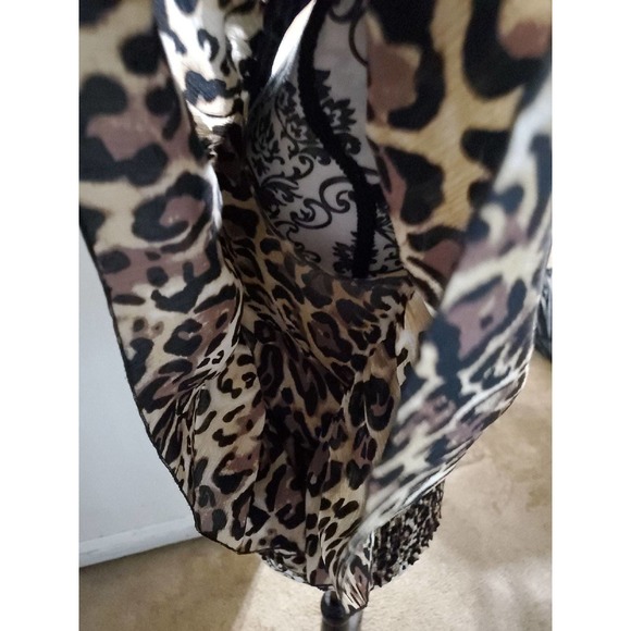 Bebe animal print silky blouse - Picture 6 of 6